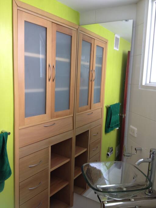 Bathroom second floor