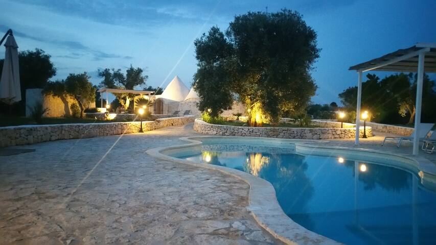 Trulli Collina della Pace, privater Pool, BBQ gallery image 4