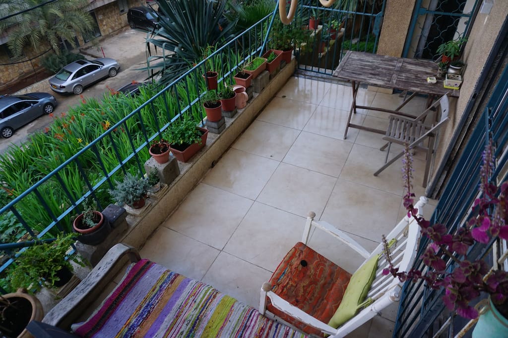 balcony