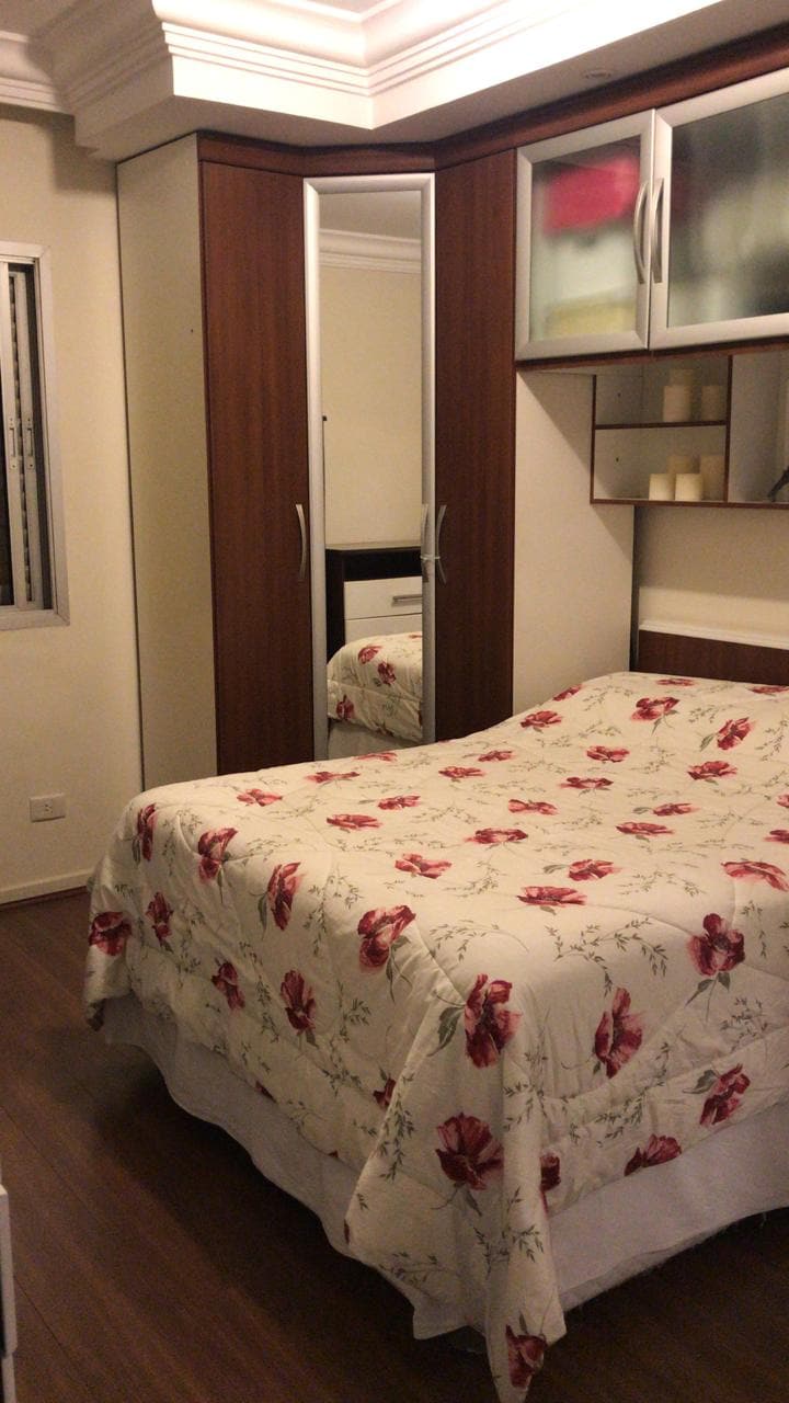 Suite couple. Bed box.