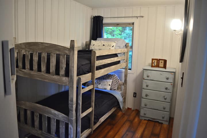 Chambre lits superposés, enfant, bébé