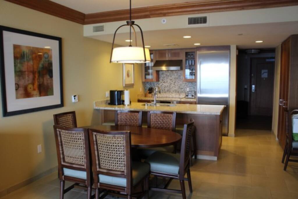 Kitchen and eating area.