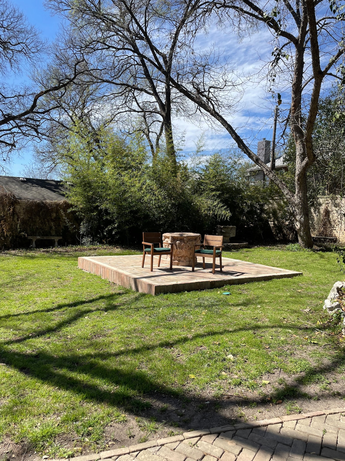 Backyard Guesthouse in Central Austin. MCM style.