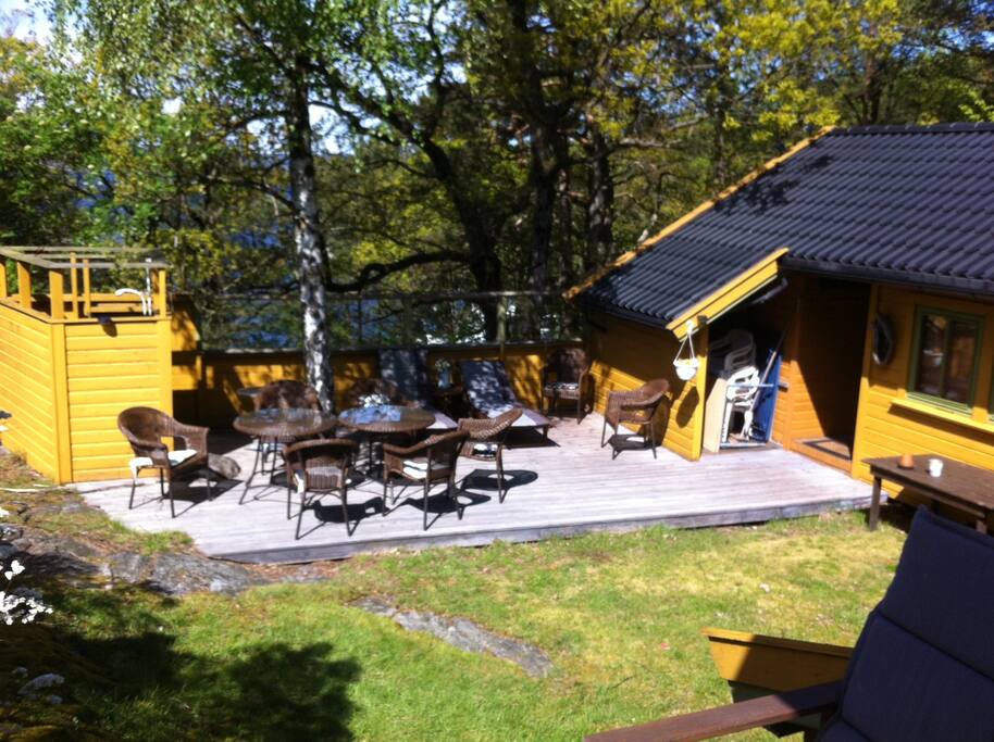 Anneks med terrasse