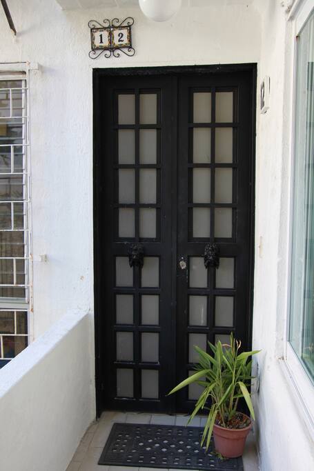 Welcome to your holiday rental, with full AC, Cell phone, free internet and Netflix