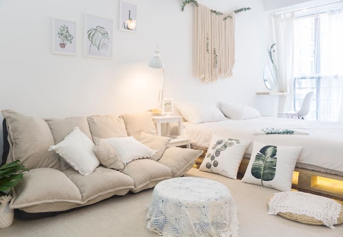 【懒】民宿·市中心，交通极度方便，外卖、夜宵极度方便的懒人民宿#地铁站#先锋书店#上海路#南师大