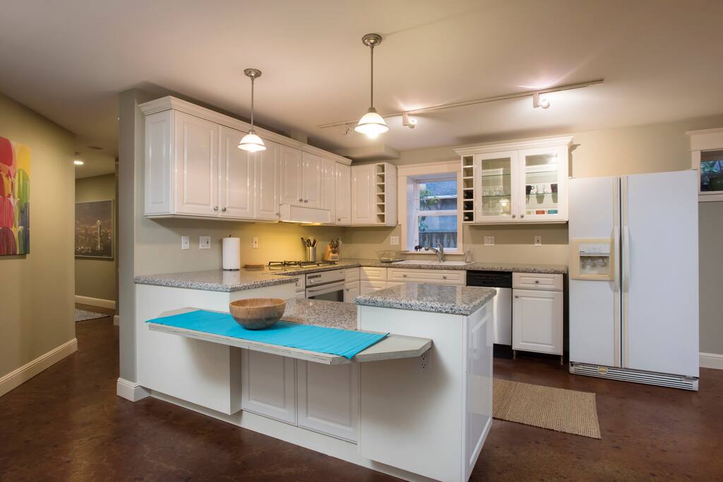 Fully equipped kitchen!