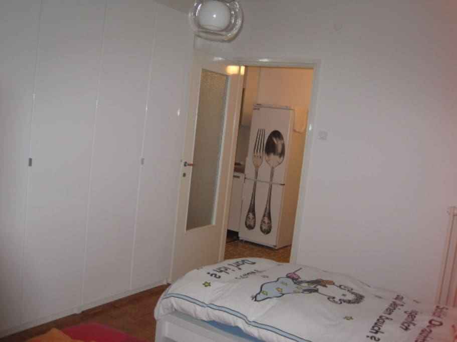 large wardrobe - armadio capiente