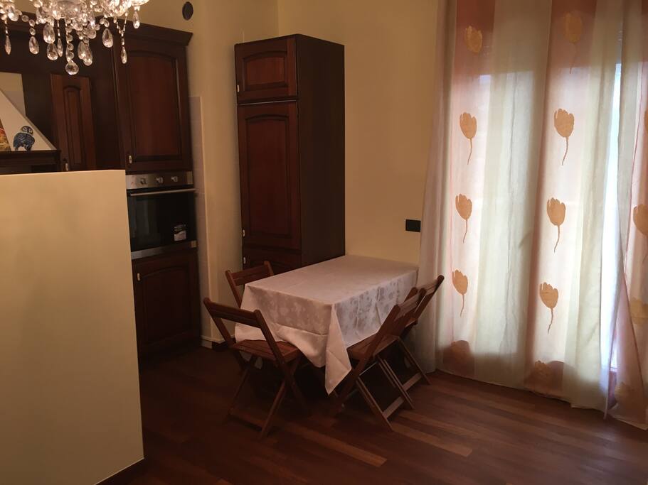 Sala con angolo cottura