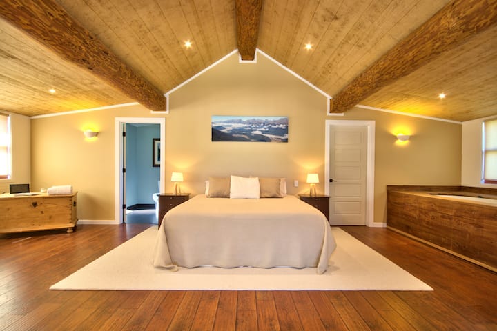 Glenorchy Log Home Master Bedroom