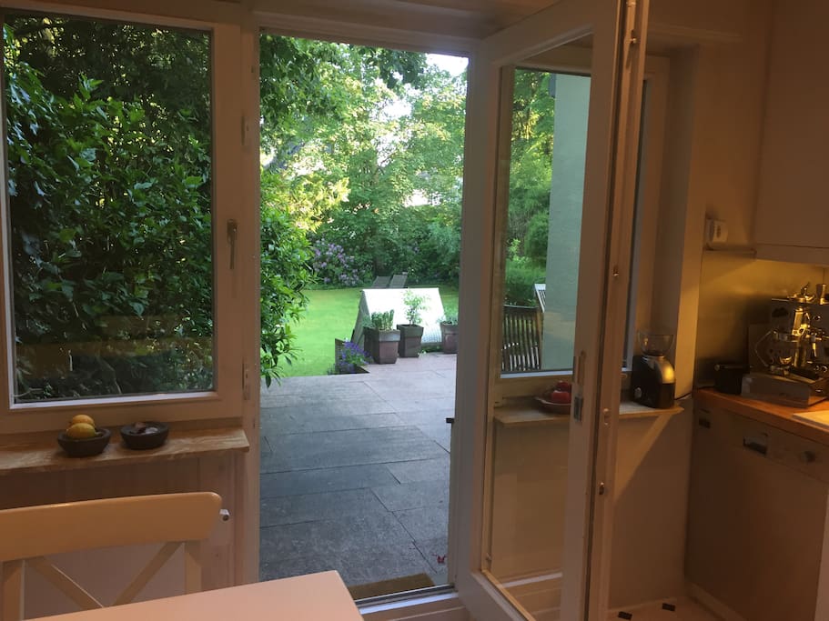 Küche zum Garten