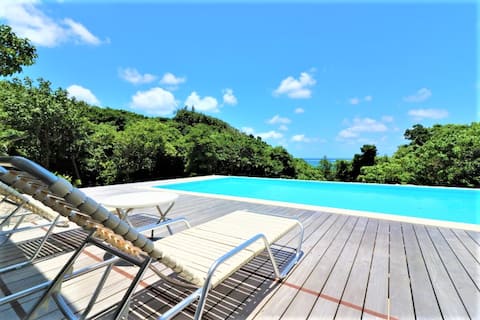 Private Villa: Pool, Beach, Garden & Stargazing