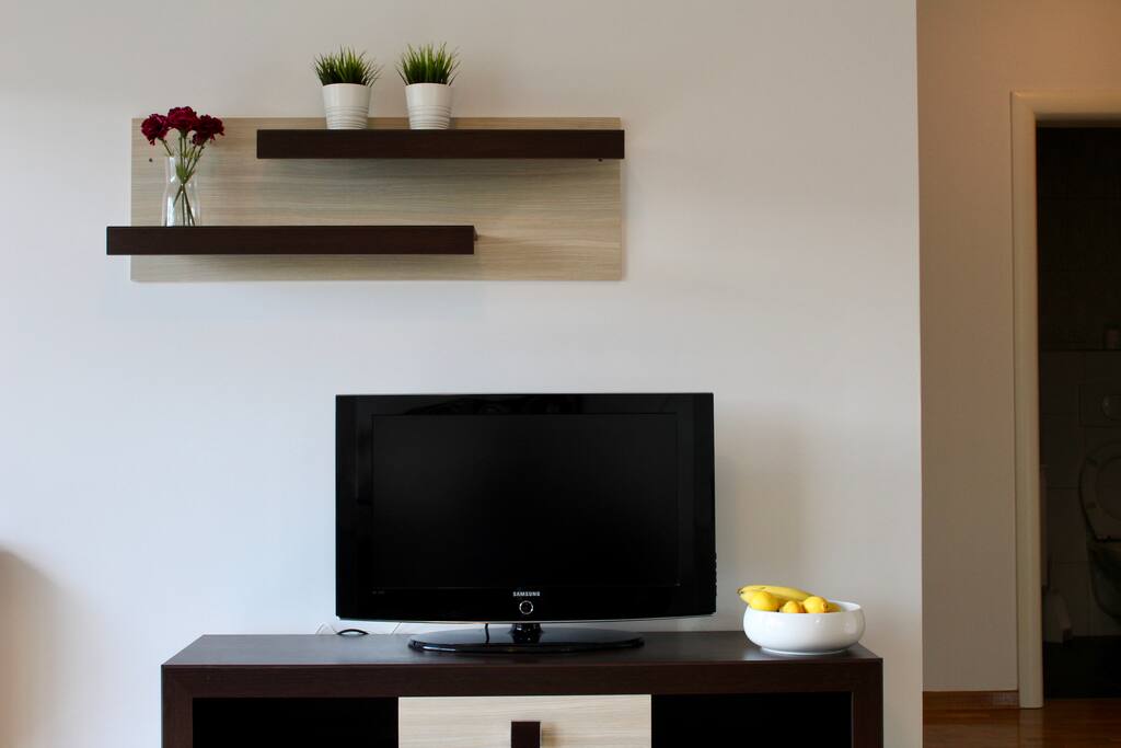 TV