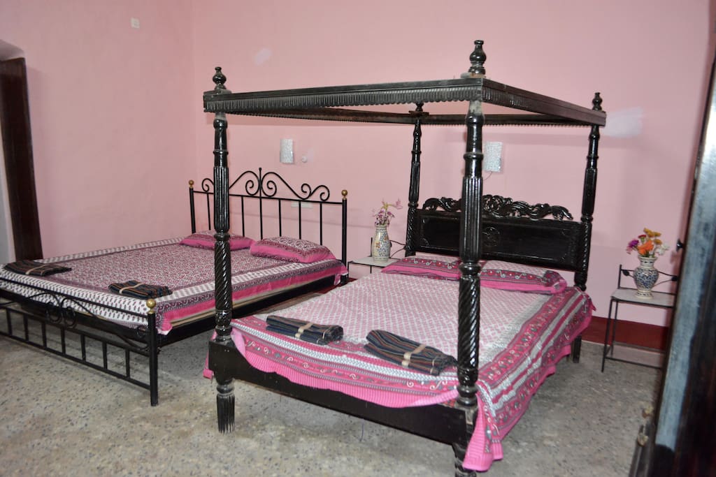 Main Bedroom (Quarto de Antonio)