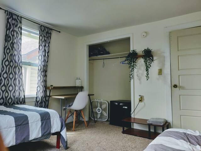 Venti room-2 single beds