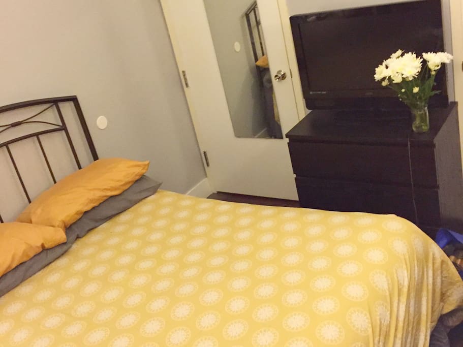We use 100% Cotten linens and towels as well as all organic cleaning and laundry products.
