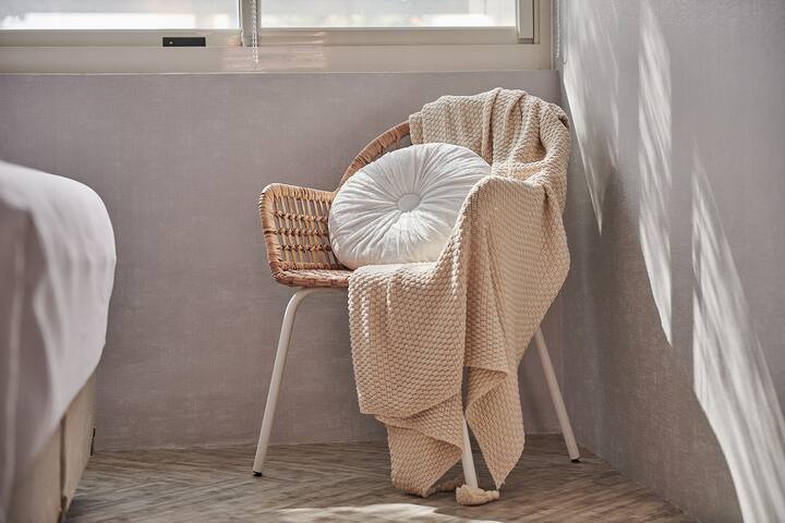 F23 /16人房 /電梯/四房兩廳四衛/MRT中山國中7分鐘/松山機場5分鐘/下樓有便利超商 gallery image 4