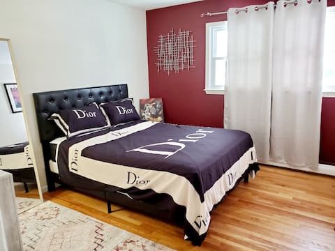 Private room just minutes from downtown Hartford