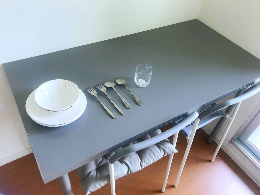 餐桌和餐具