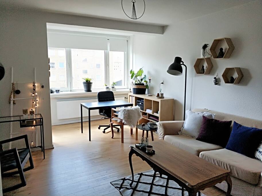 Living room/second room