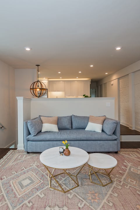 Top performing Airbnb: Huge Private Rooftop! Free Garage Parking! OTR! in Mt. Auburn