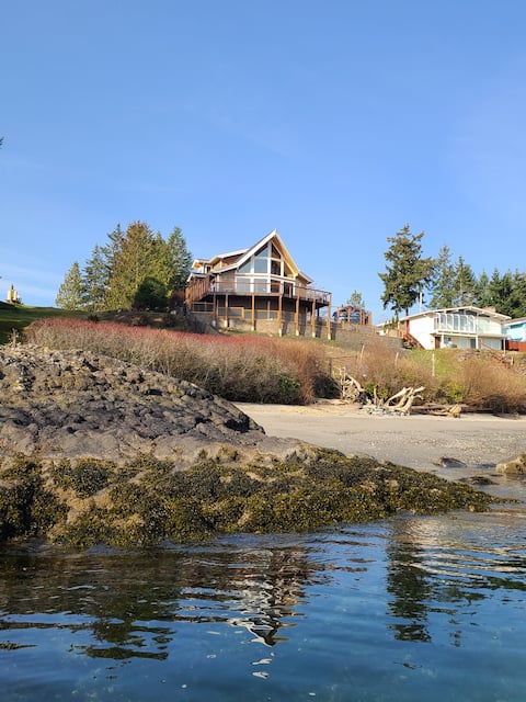 Luxurious Beach House at Paradise Bay