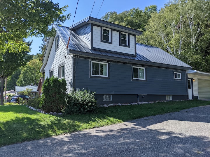 Pictured Rocks Vacation Rentals & Homes Munising Township, MI Airbnb