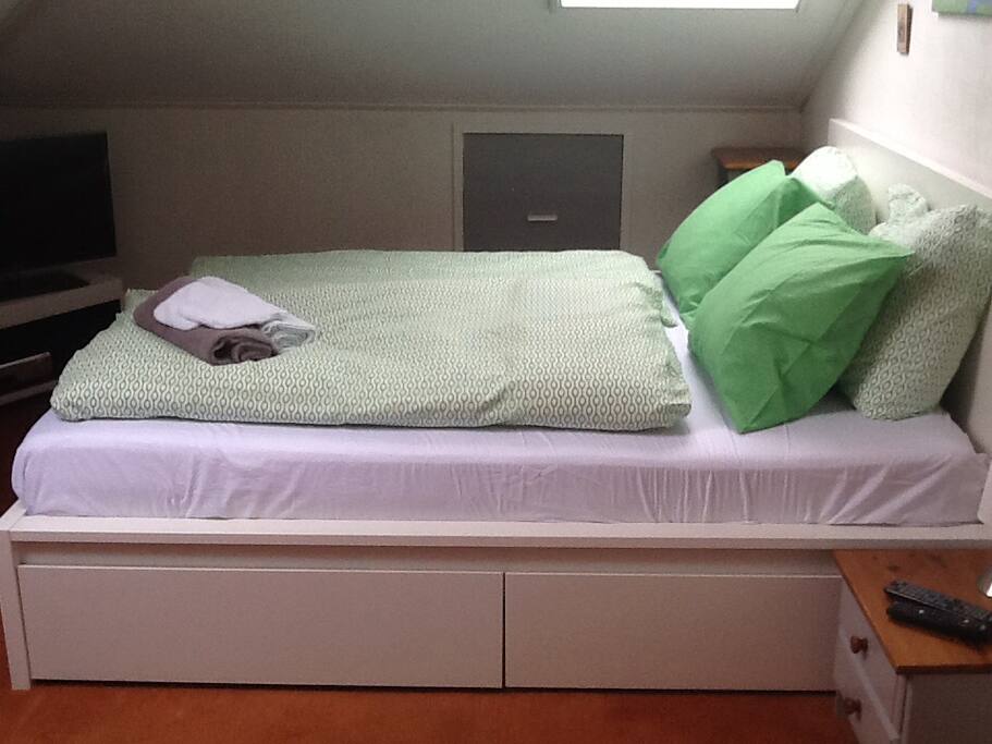 Onze eerste nieuwe zitslaapkamer