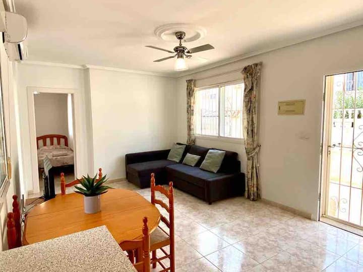 Excellent Location 2 Bed Golf Course View - Catral
