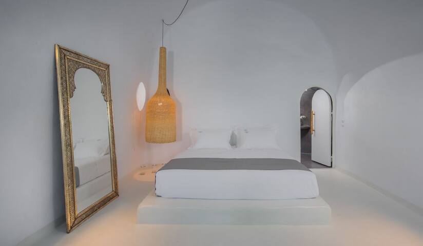 Hermes Two-Bedroom Villa Private Indoor Cave Pool gallery image 2