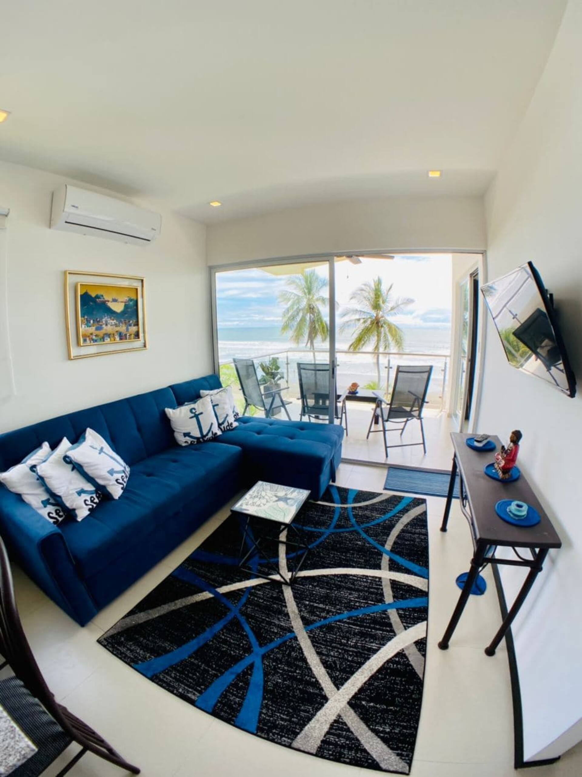 New Penthouse Condo @ pristine Bejuco Beach — foto 2
