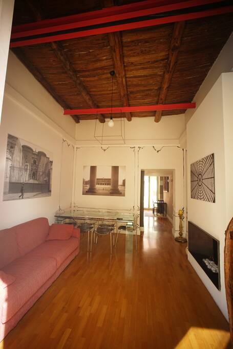 ...... caldo soffitto in legno