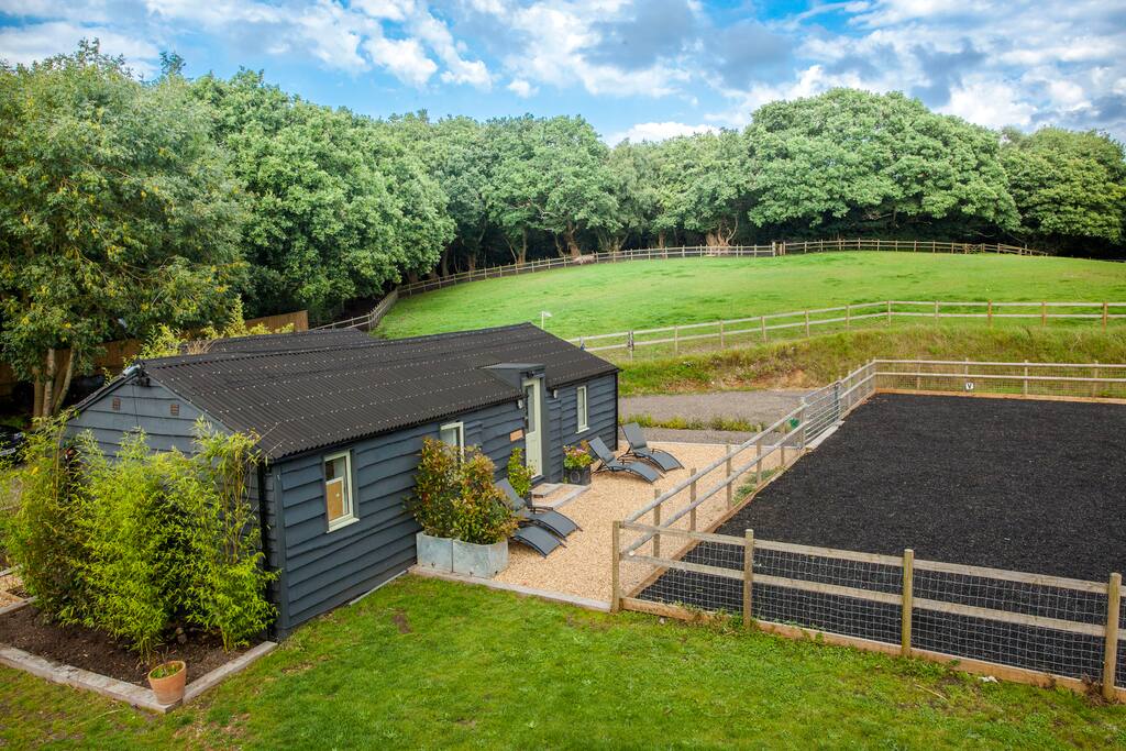 Home Farm Junior