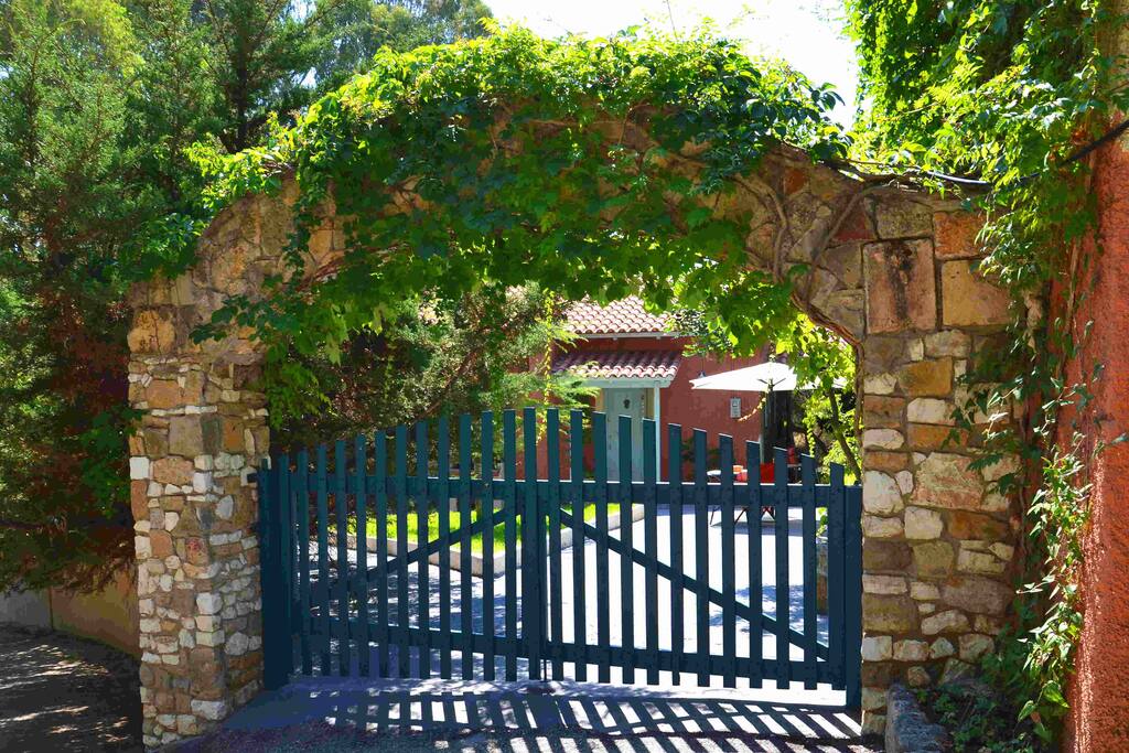 You will have your own lovely fenced territory
