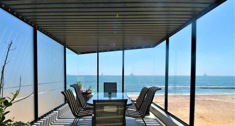Beautiful Beachfront Mansion