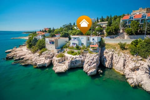 Apartments Komadina - Blue