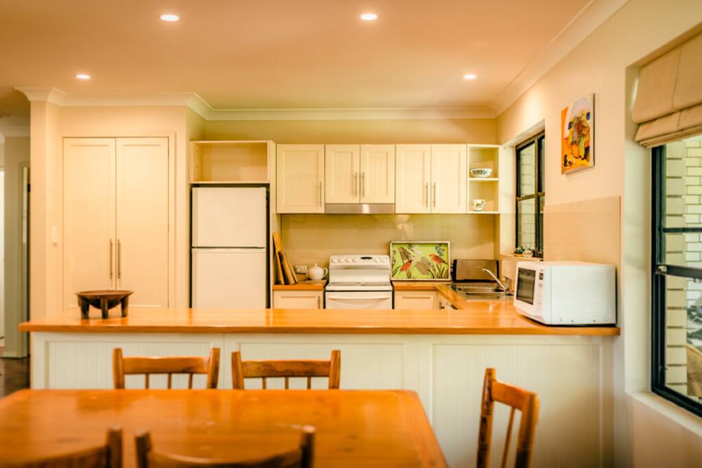 Kitchen/dining