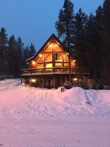 Airbnb Golden Vacation Rentals Places To Stay British