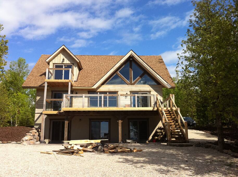 Spacious log home and deck with a view