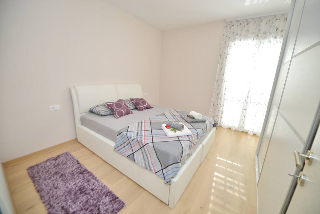 Room 1