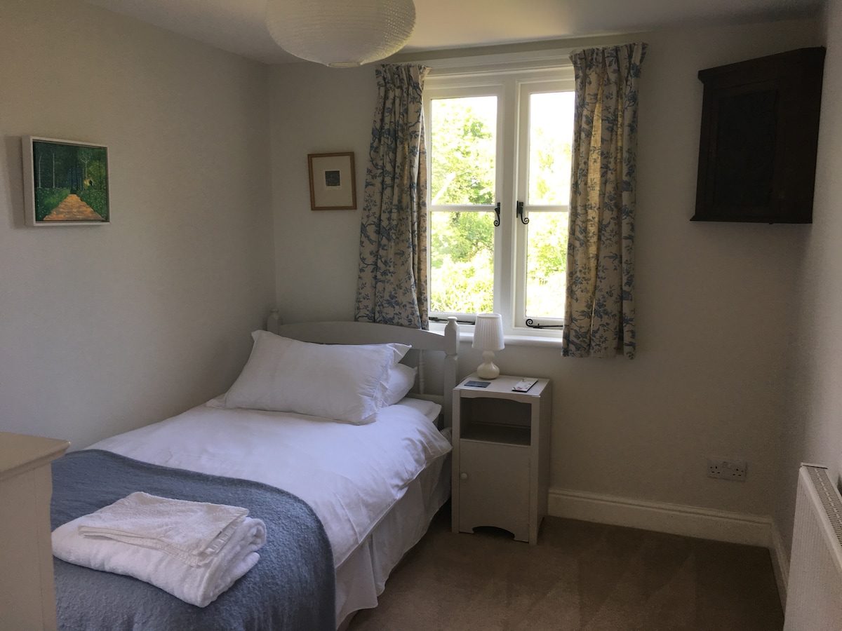 غرفة النوم 1