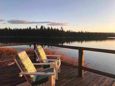 Cariboo Charm ~ Green Lake (Lakefront) Getaway