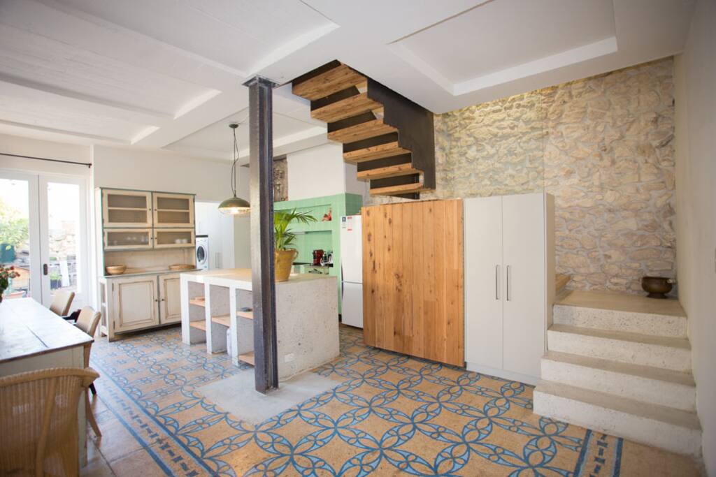 Stairs going up to Master Suite