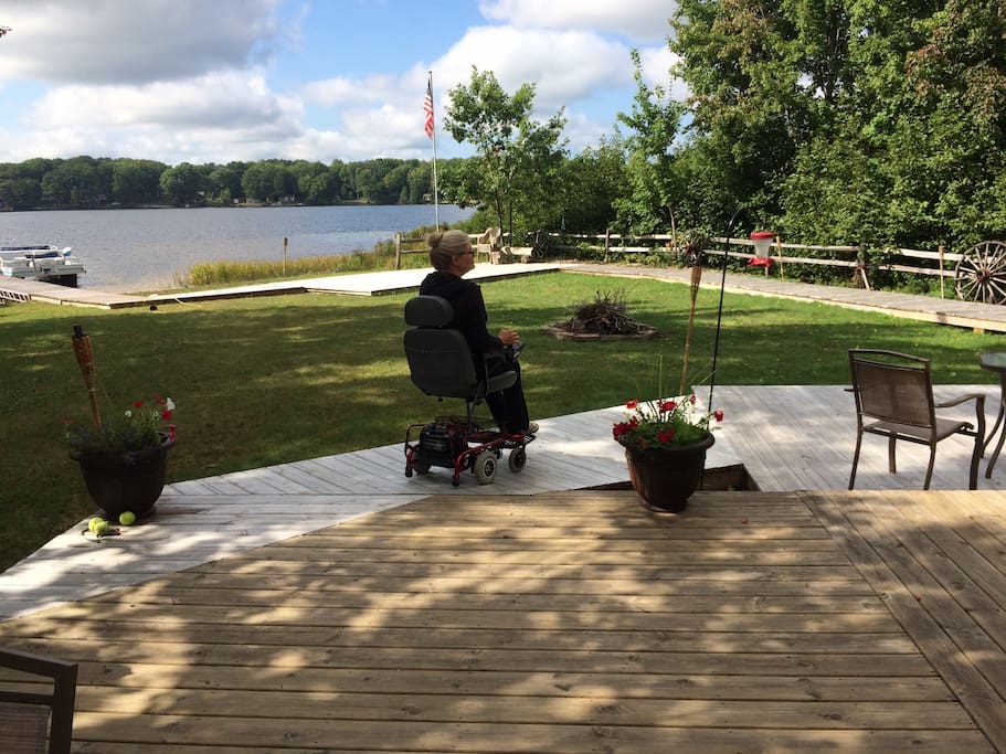Accessible decks and walkway to the lake