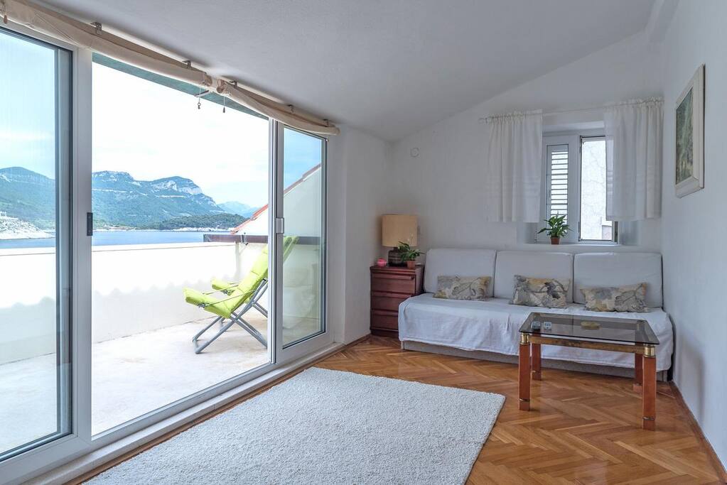Living room, Surface: 13 m²