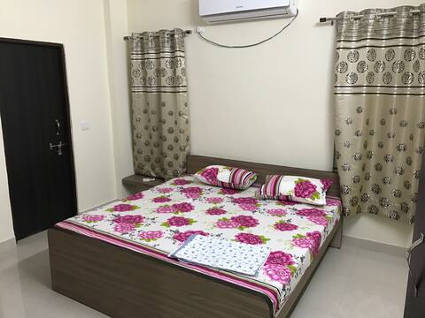 2 rooms in a cozy holiday home@Shahpura Lake