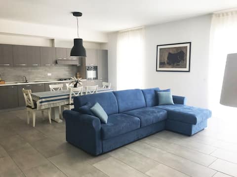 Top performing Airbnb: Silvy's House. Full downtown, a stone's throw from everything! in Terracina