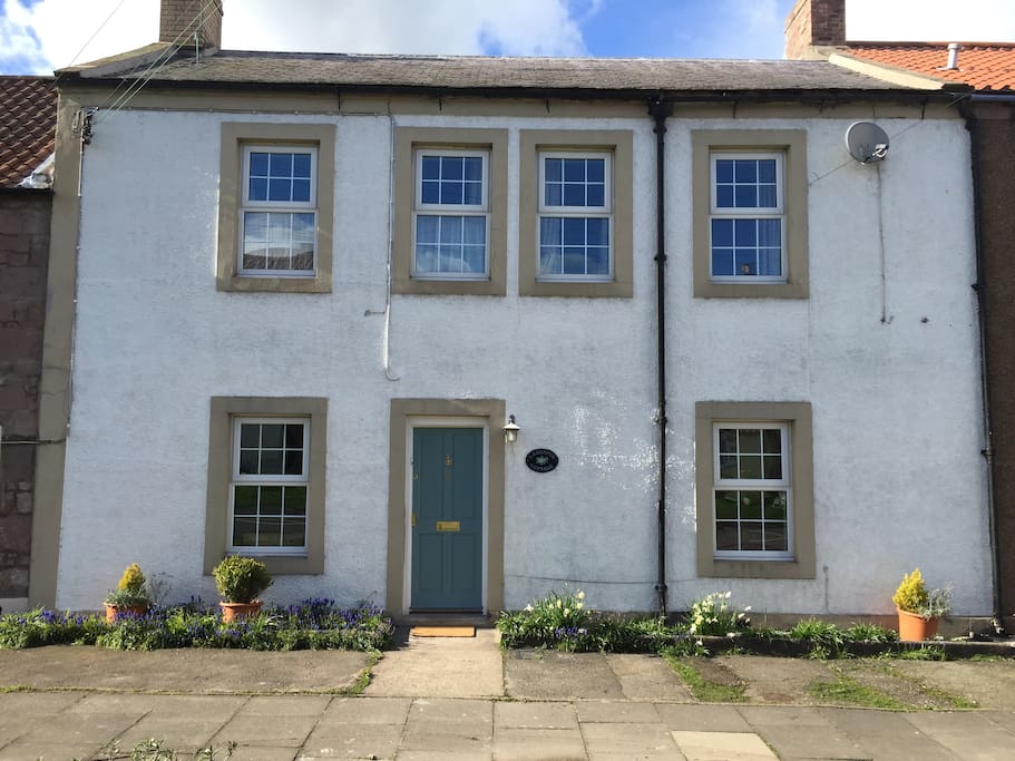 Larkspur Cottage
