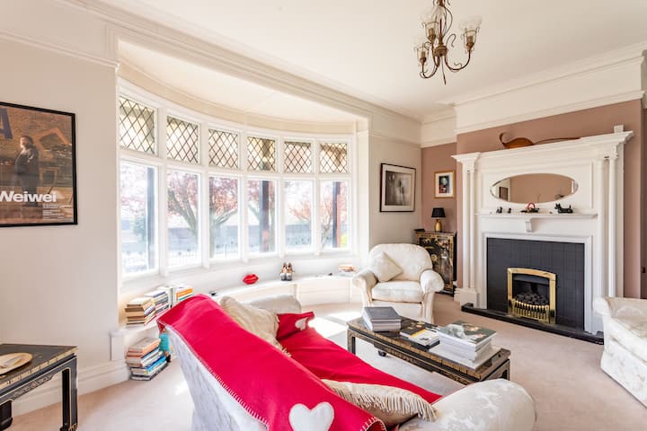 Stylish Detached House In Uplands - Swansea