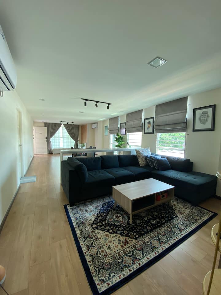 Cosy & Lovely 3 Bedrooms Apartment By Home.bwn - Brunei